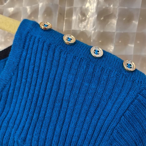 Stretchy sweater - Picture 4 of 5